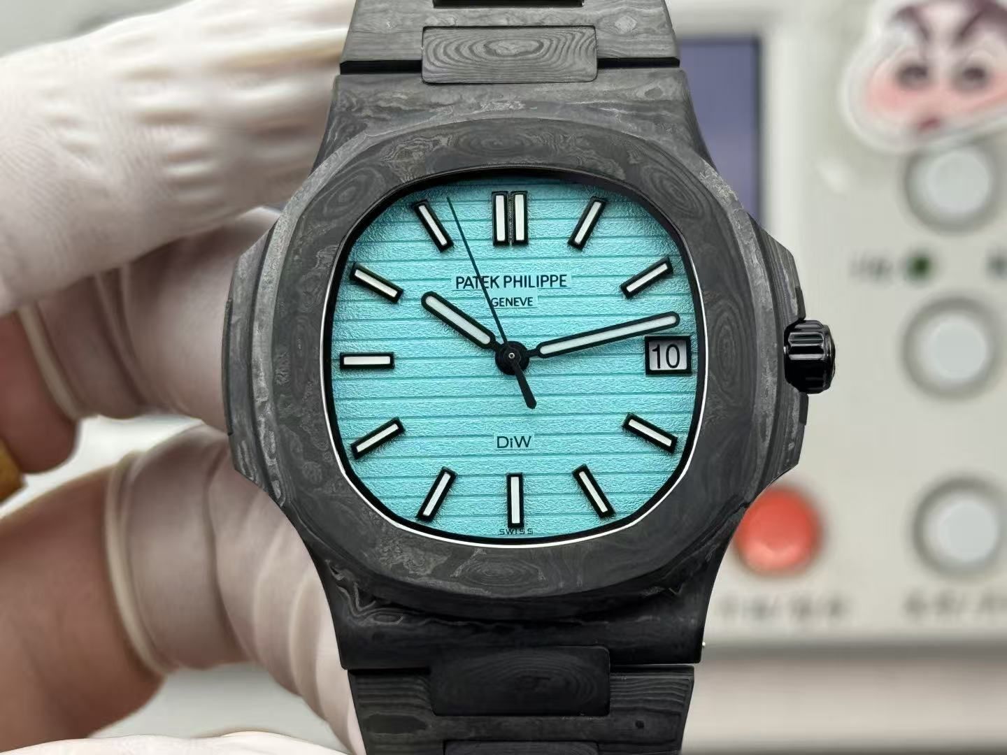 Patek Philippe Nautilus DIW Forged Carbon Tiffany Blue Disc Automatic Unisex 图 3