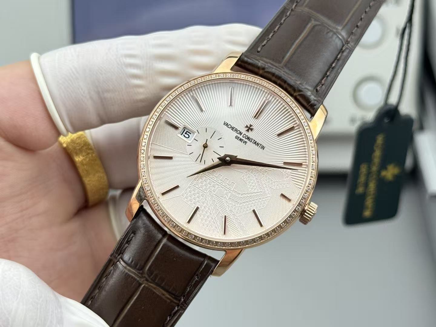 38mm Unisex Ultra-thin Automatic Dress Watch Handmade Great Wall Carved Milk White Plate Small Three Needle Crocodile Leather Belt Men's and Women's Watch 图 4