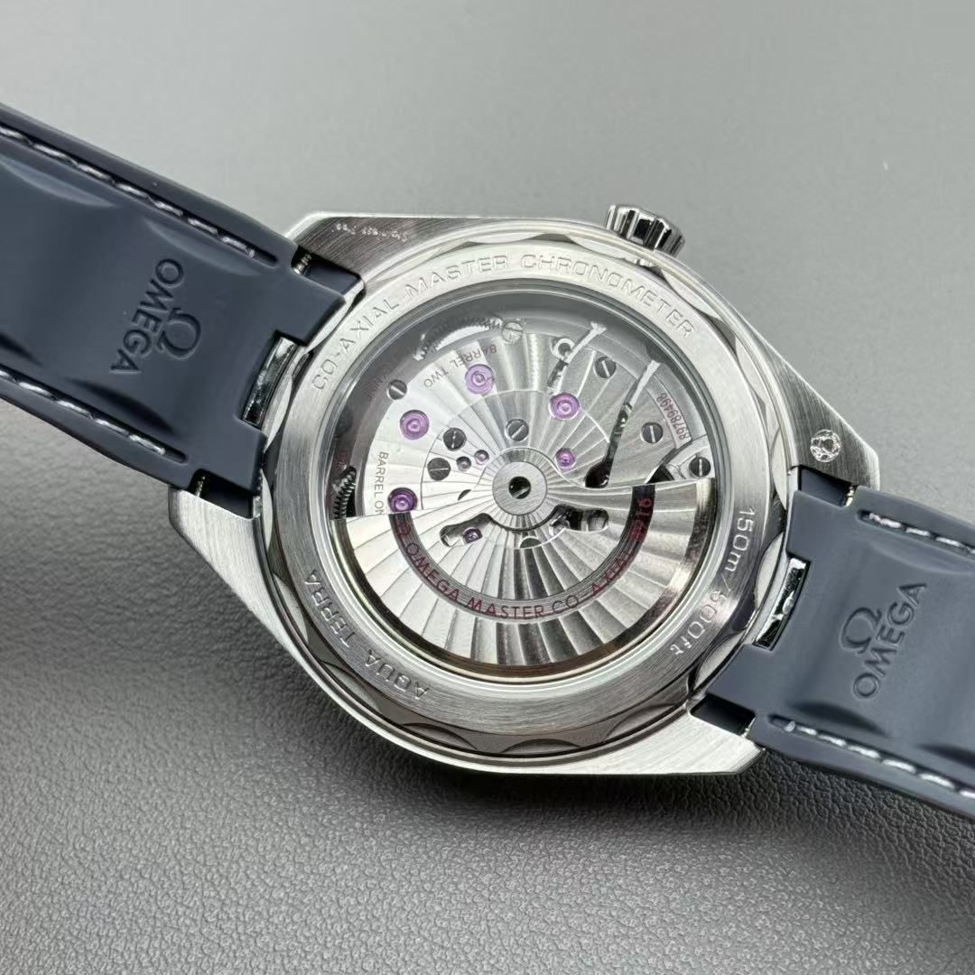 Omega Seamaster Aqua Terra White Small Second Men's Watch Rubber Band Business Sport Watch 图 8