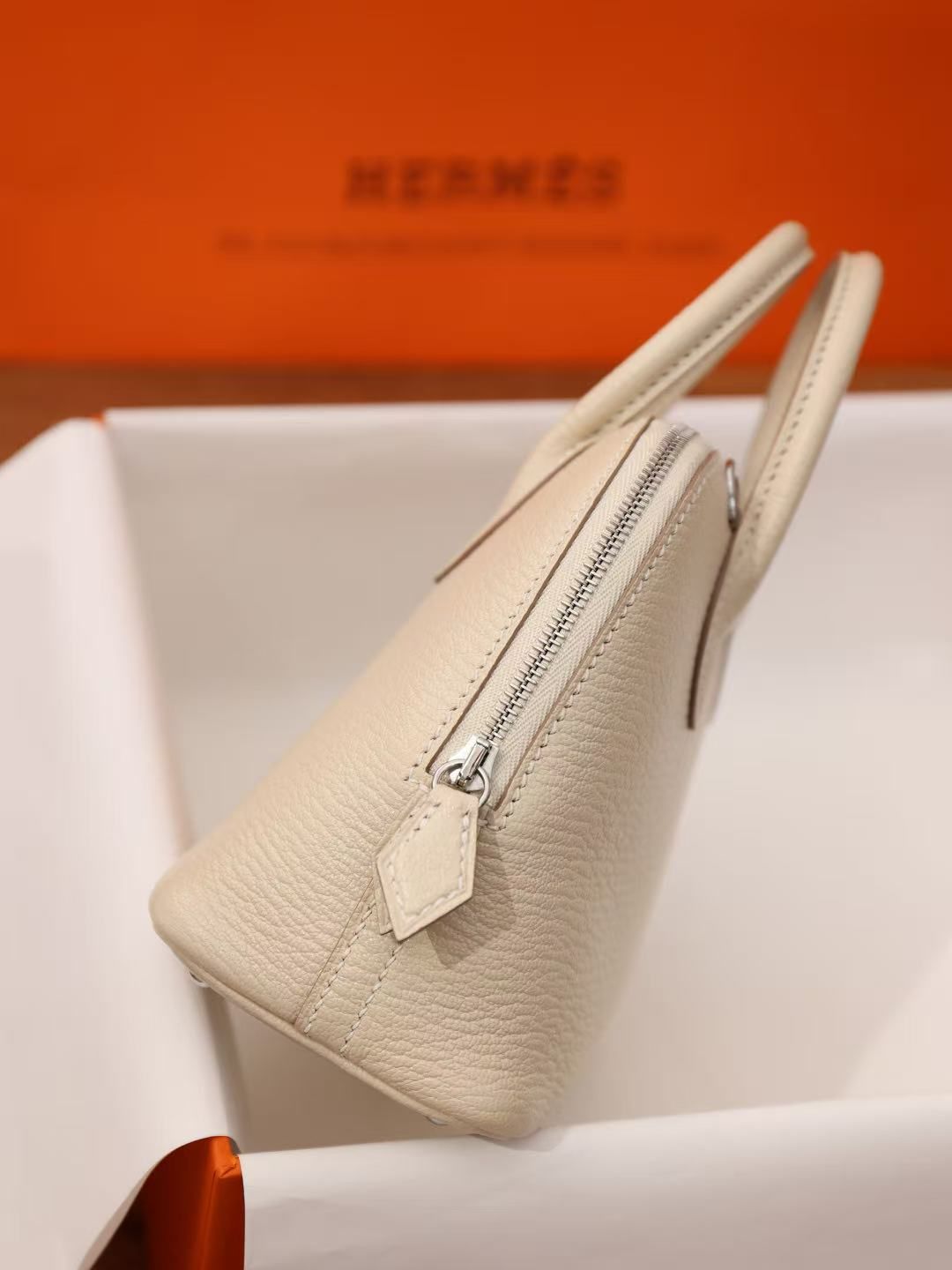 ต่างหู Hermès Lightweight Simple Metal Circle ต่างหูทรงคอมมิวเตอร์สุดหรู 图 5